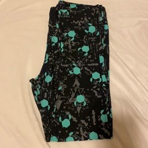 LuLaRoe  Disney Minnie Mouse Tall&Curvy